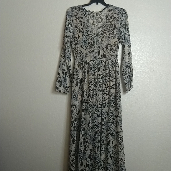NWT for love and lemons gracie v neck maxi dress sz S - Picture 10 of 10
